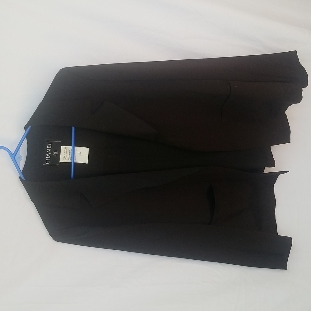 Chanel women's black silk unlined open front no button blazer size 40